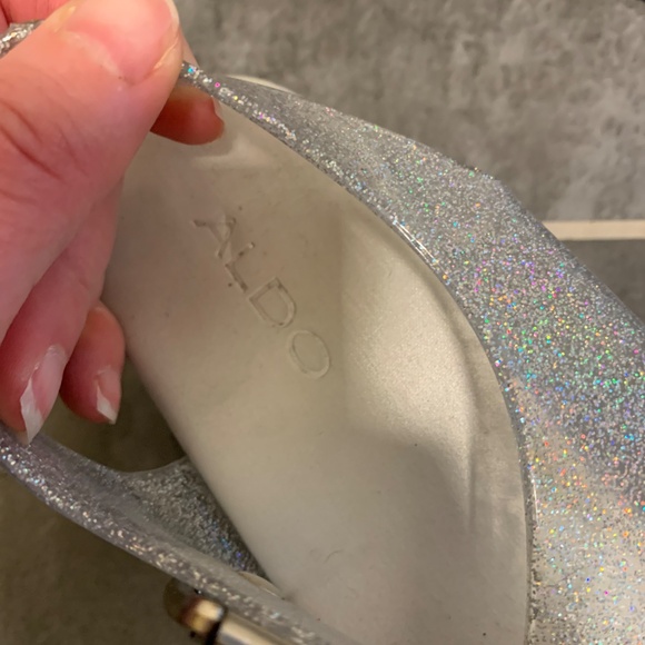 10 • Sparkly Platform Sandals - Picture 4 of 4